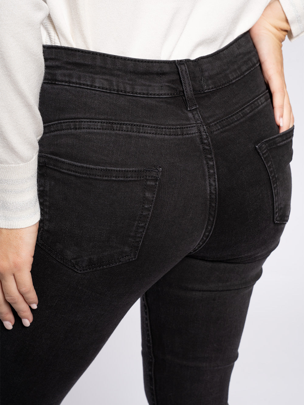 Jeans skinny nero elasticizzato