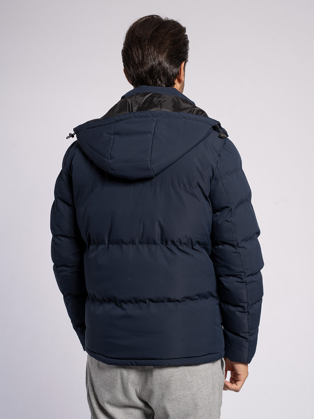 Piumino con cappuccio staccabile