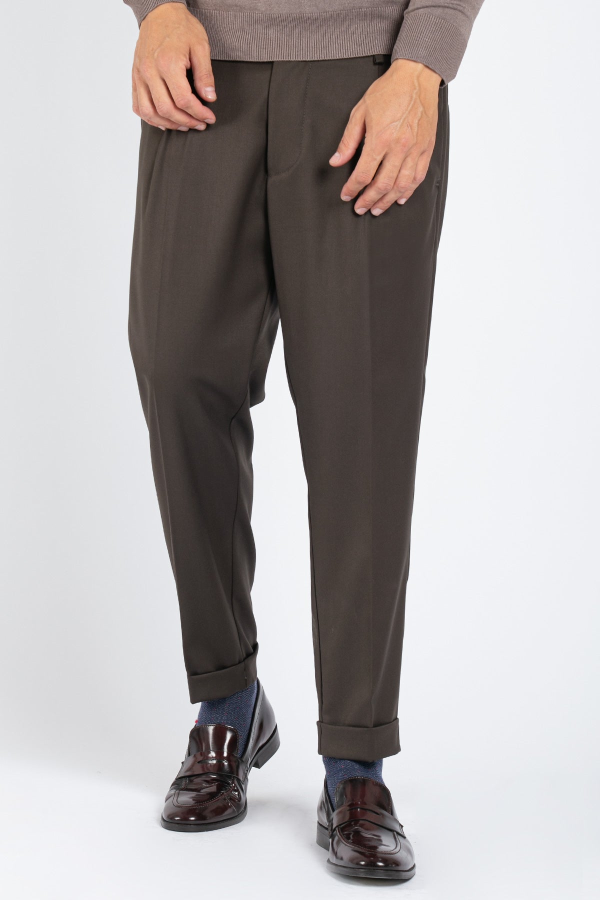 Pantalone classico con pinces