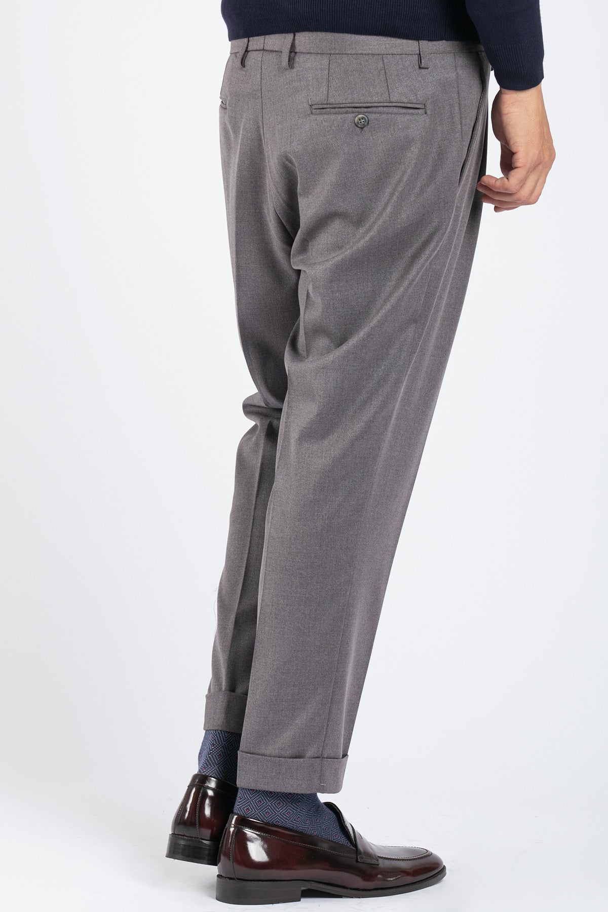 Pantalone classico con pinces