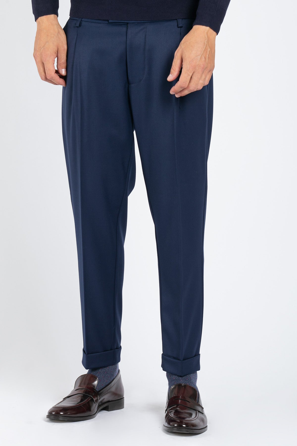 Pantalone classico con pinces