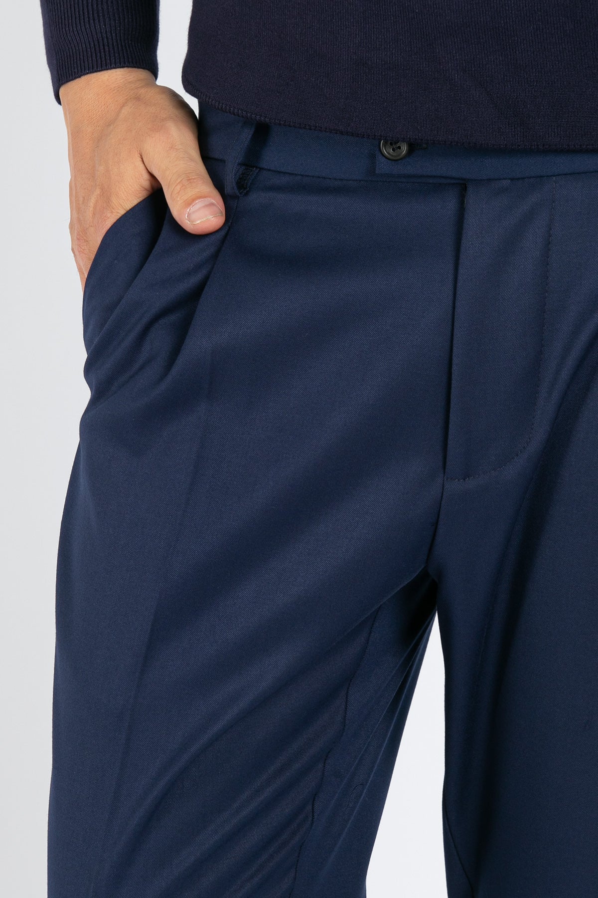 Pantalone classico con pinces