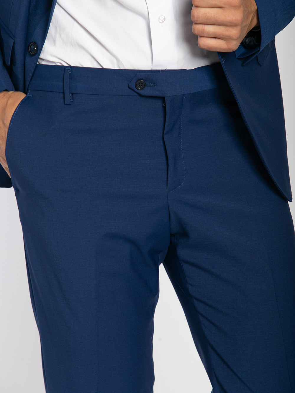 Abito monopetto in frescolana due bottoni slim fit
