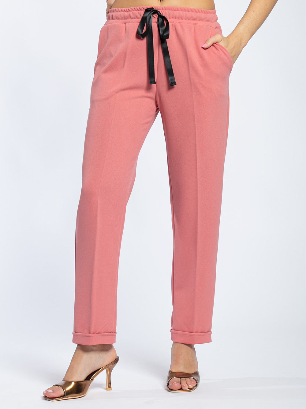 Pantalone elastico con fiocco in vita