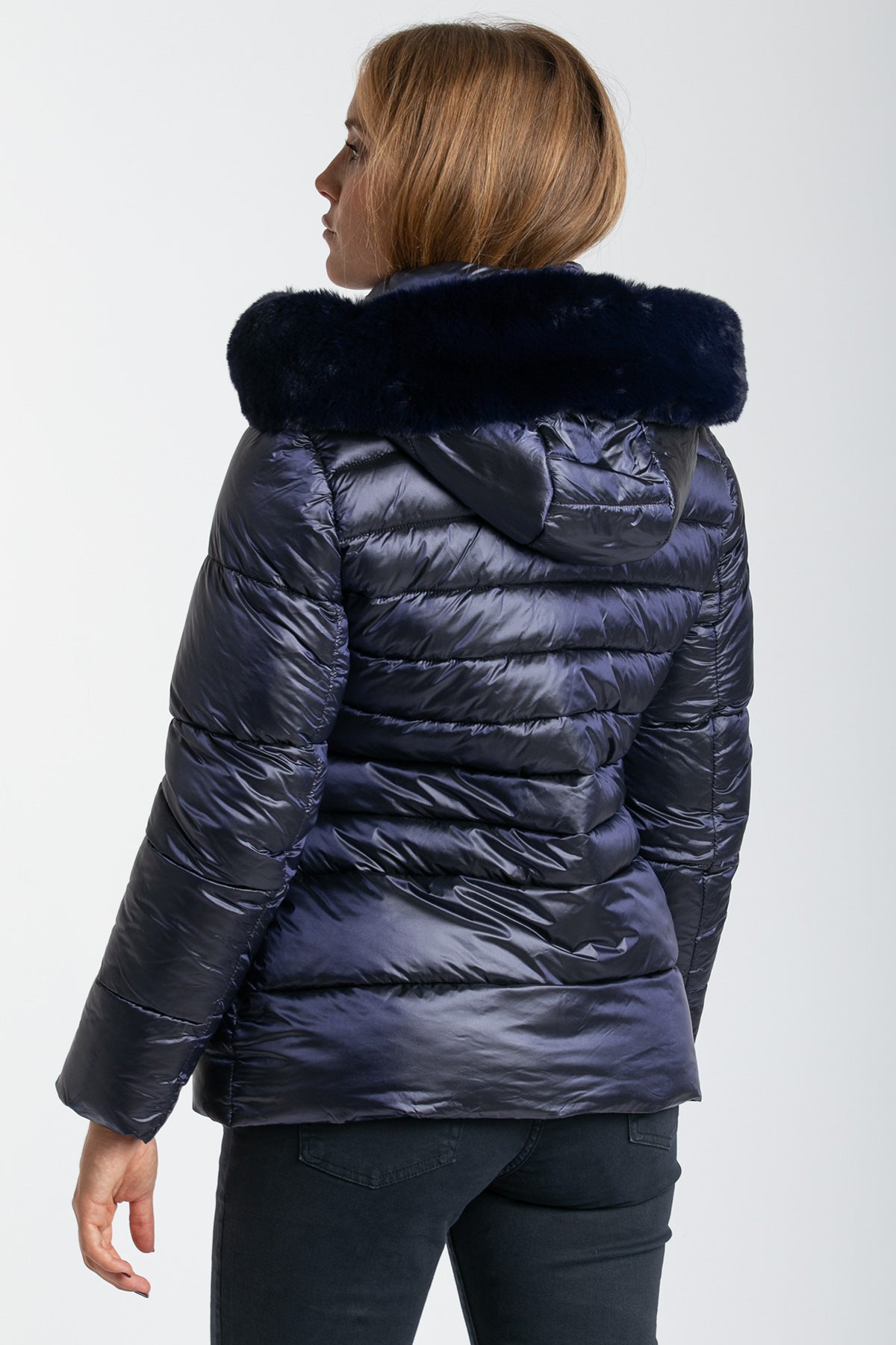 Detachable faux fur hooded short jacket
