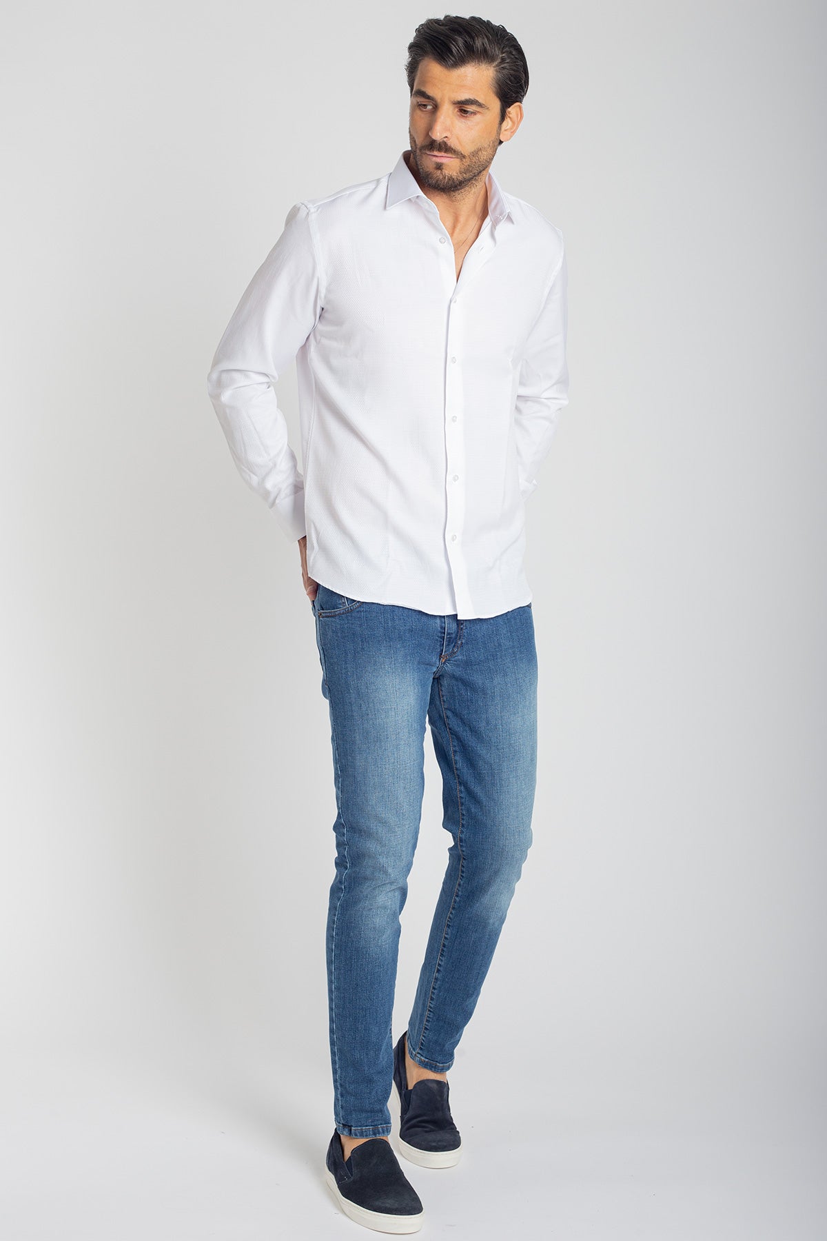 Camicia collo francese tessuto operato