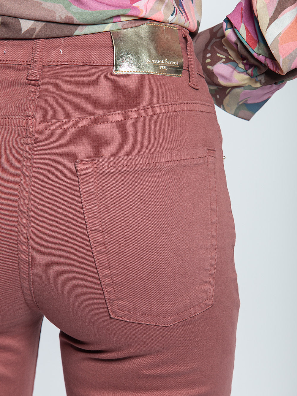Pantalone in cotone stretch vita alta