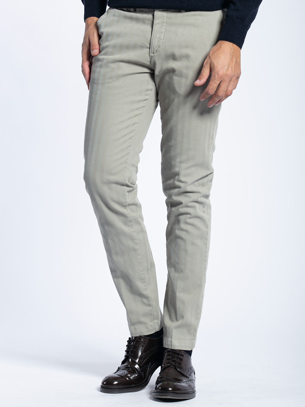 Pantalone chino in cotone aramaturato