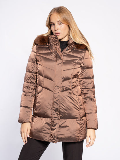 Piumino con cappuccio staccabile