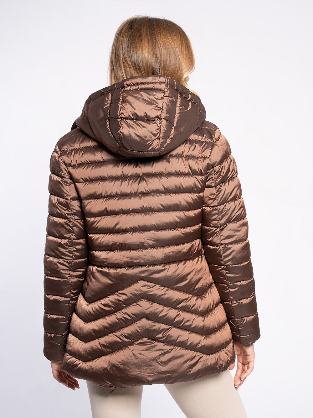 Piumino comfort con cappuccio staccabile