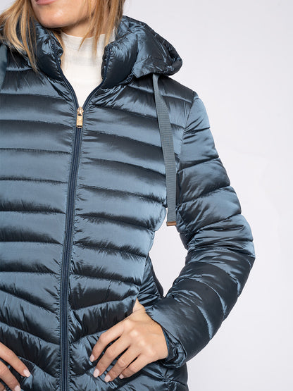 Piumino comfort con cappuccio staccabile