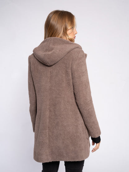 Cappotto in maglia con cappuccio