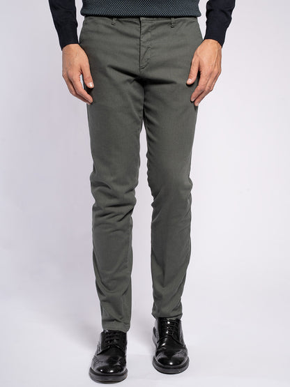 Pantalone in gabardine elasticizzato