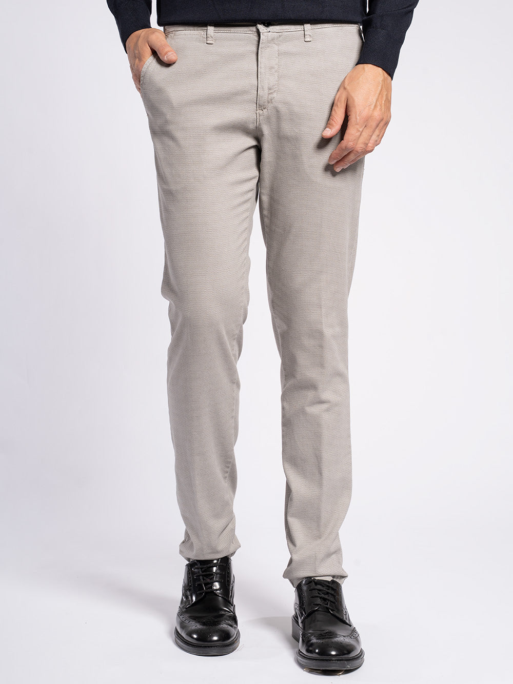 Pantalone con microstampa
