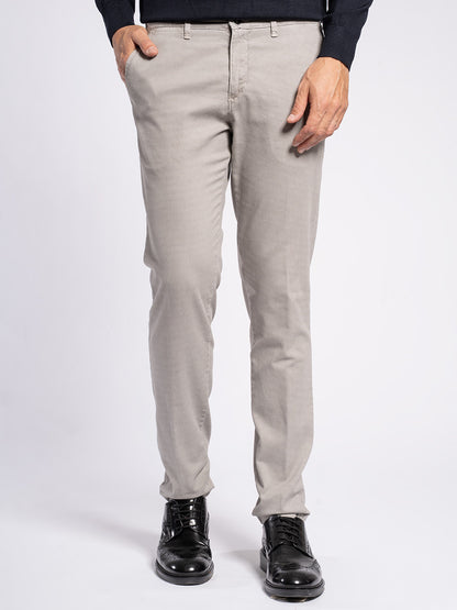 Pantalone con microstampa