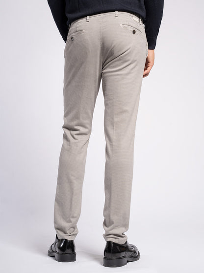 Pantalone con microstampa