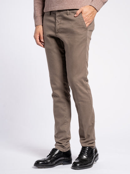 Pantalone in gabardine elasticizzato