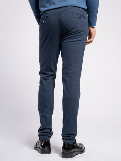 Pantalone in cotone con trama resca