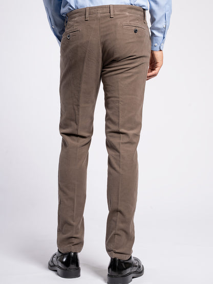Pantalone chino in fustagno