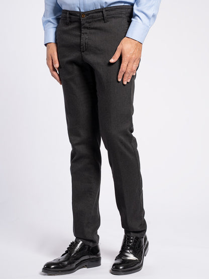 Pantalone in gabardine elasticizzato
