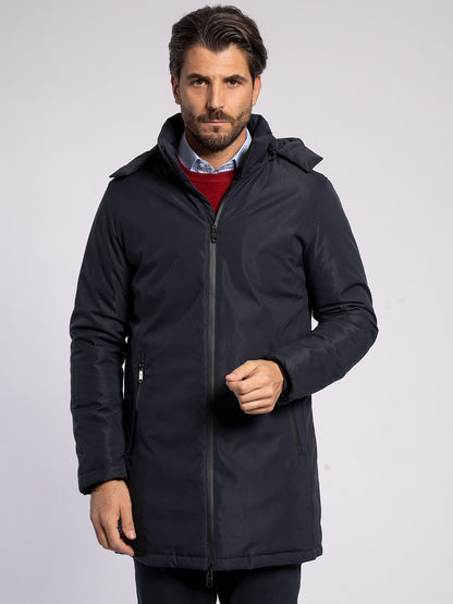 Giaccone in tessuto tecnico con cappuccio staccabile