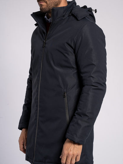 Giaccone in tessuto tecnico con cappuccio staccabile