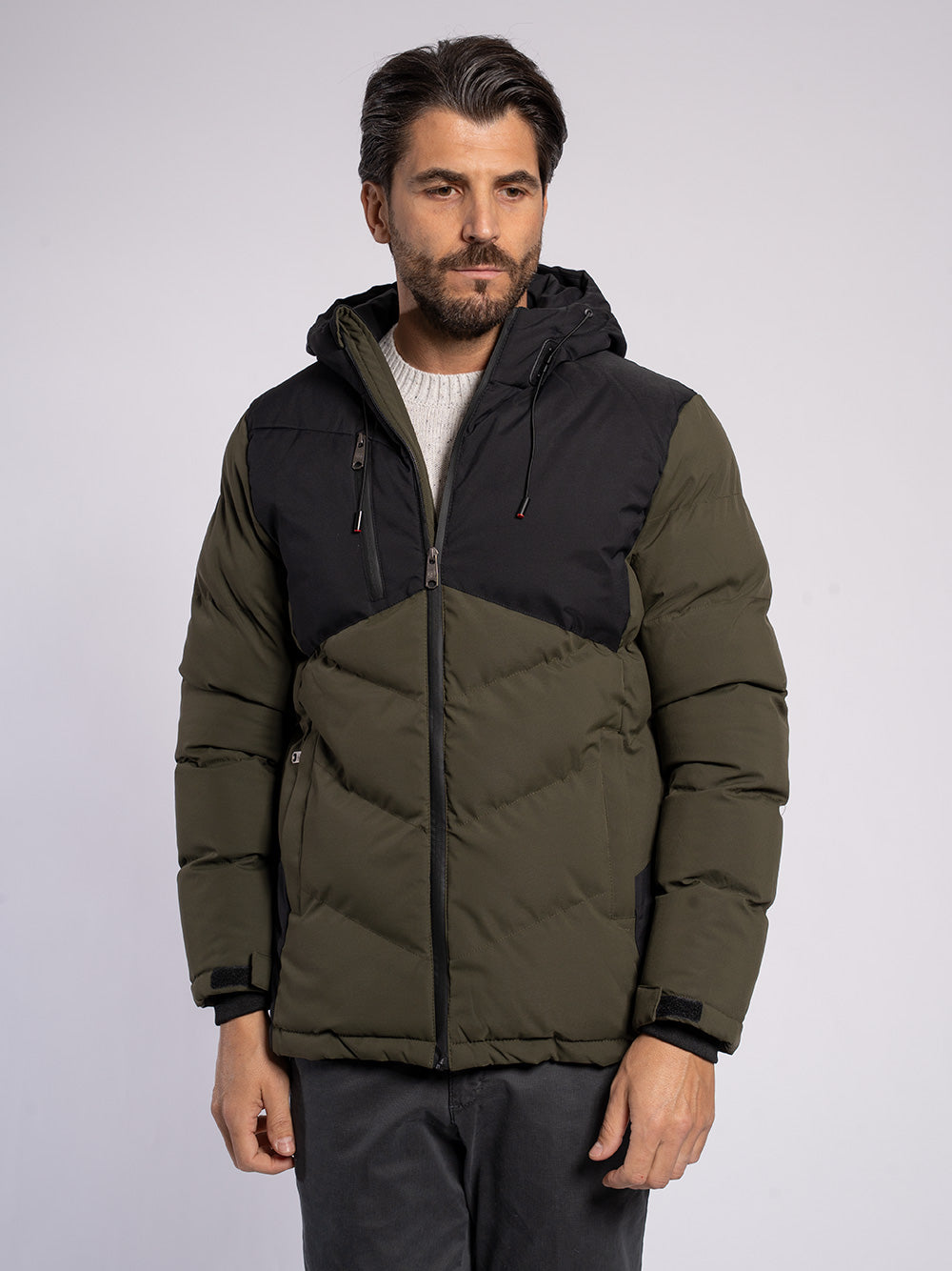 Piumino bicolore in tessuto tecnico