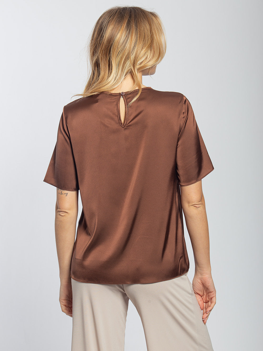 Blusa in raso mezza manica