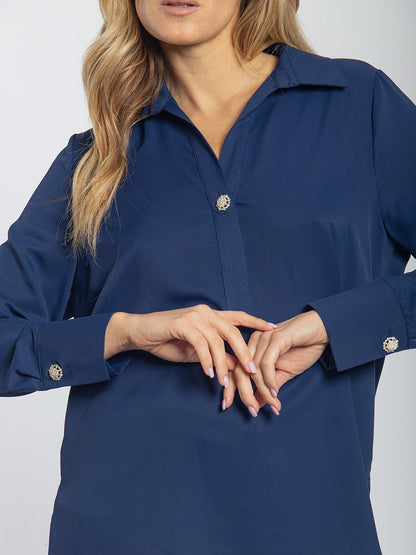 Camicia in georgette con bottone gioiello