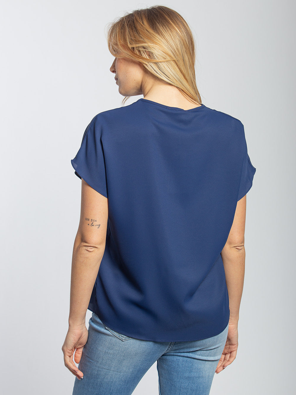 Blusa in georgette scollo a V