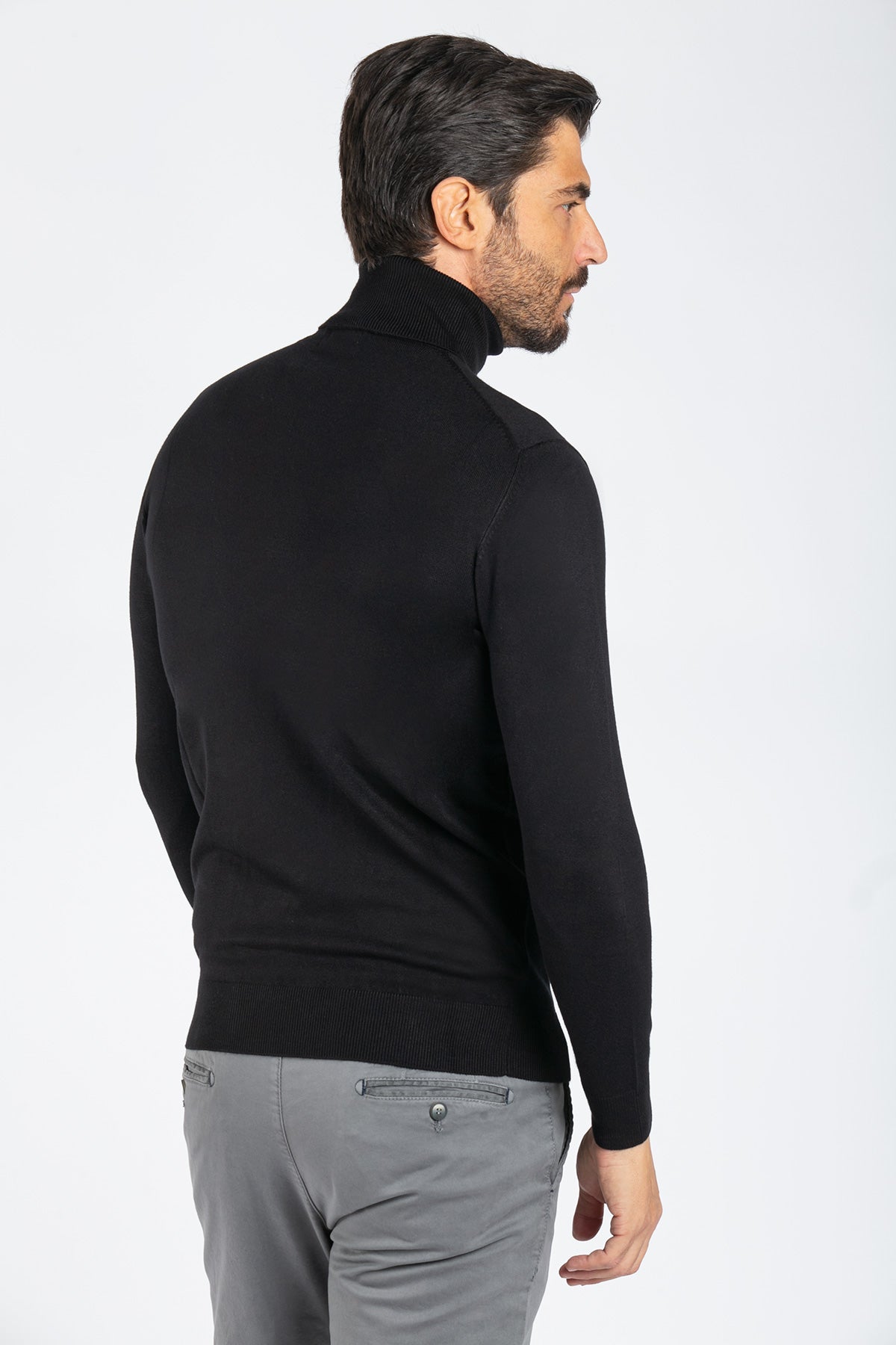 Viscose turtleneck