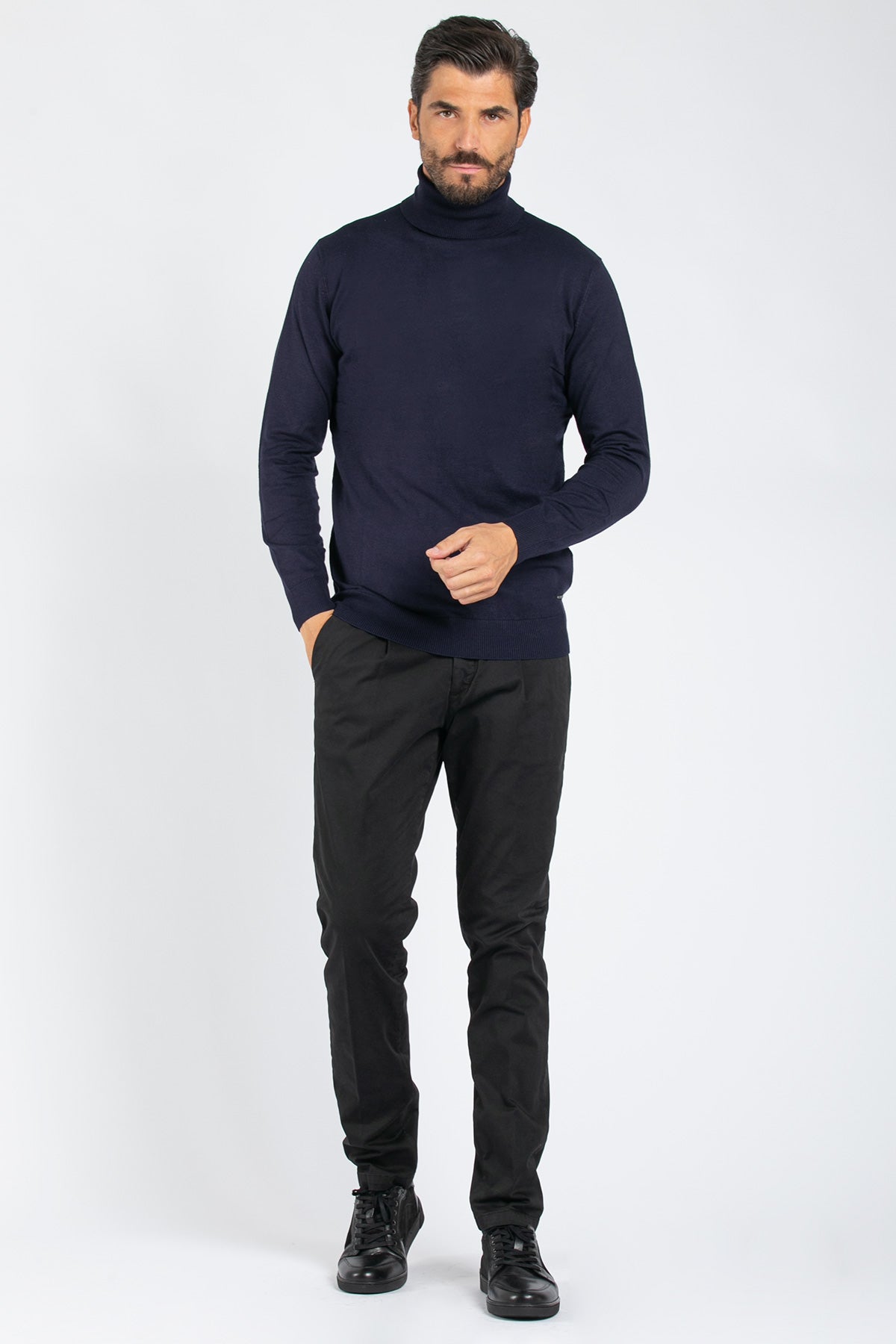 Viscose turtleneck