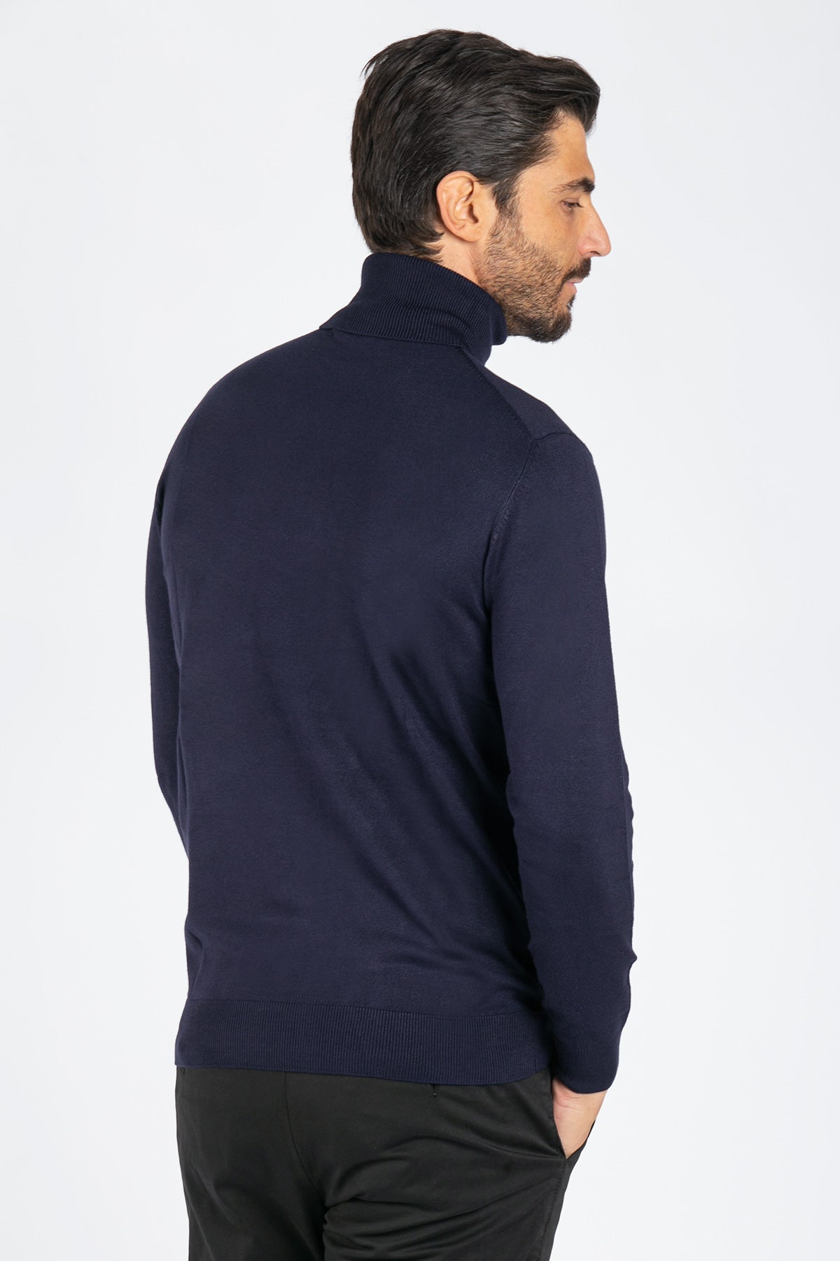 Viscose turtleneck