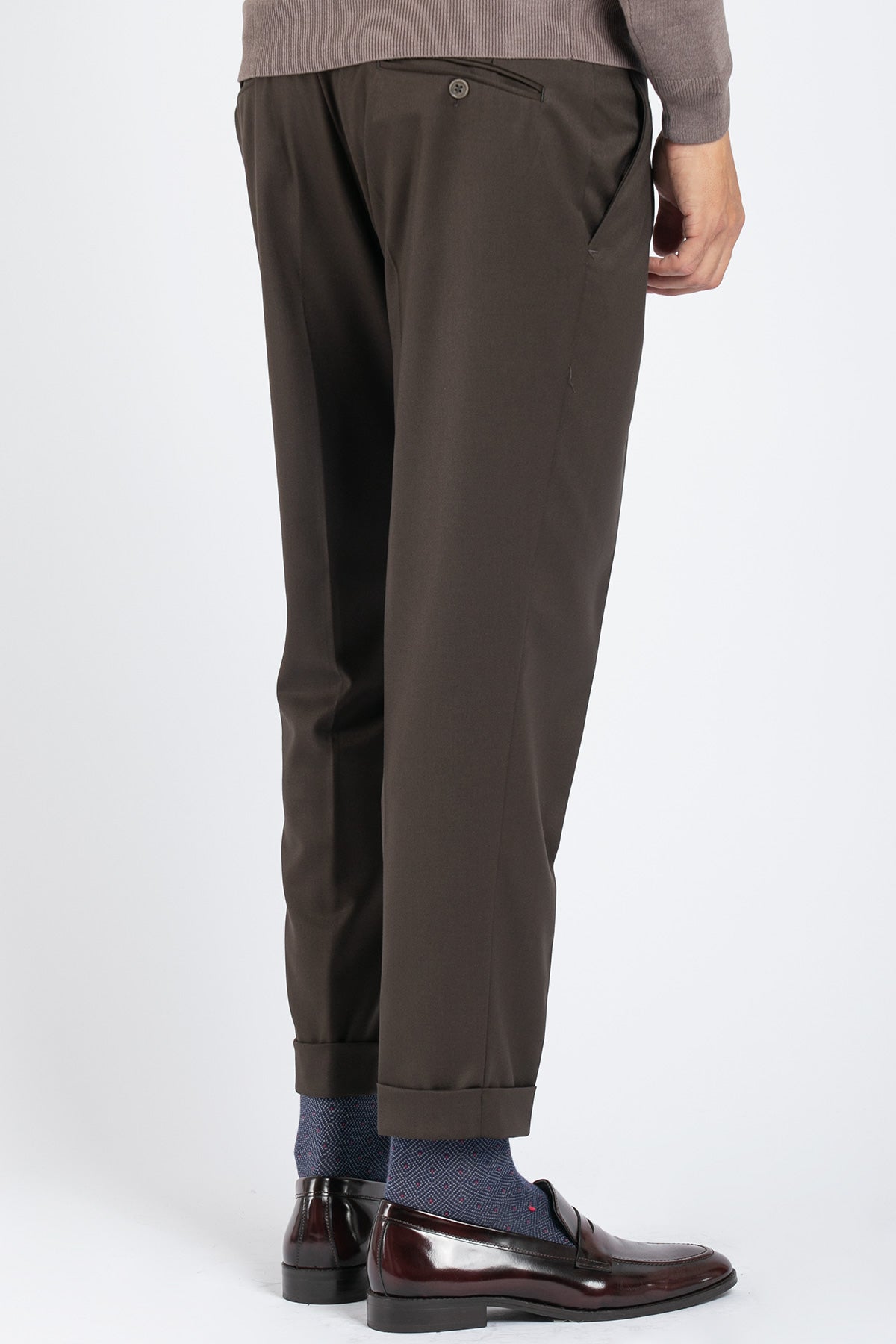 Pantalone classico con pinces