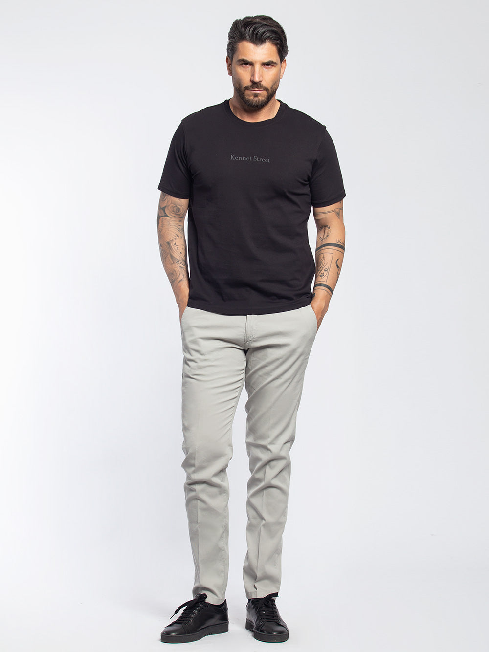 T-shirt in cotone con mini logo