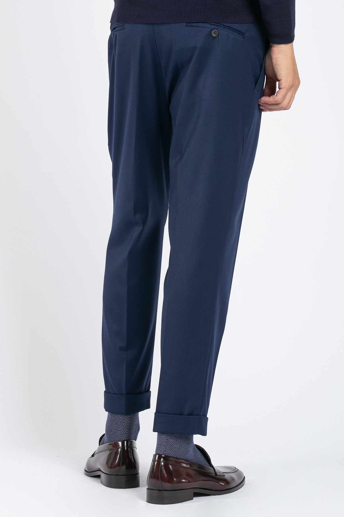 Pantalone classico con pinces