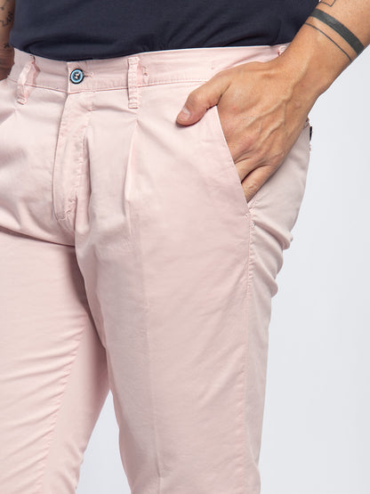 Pantalone in cotone elasticizzato con pinces