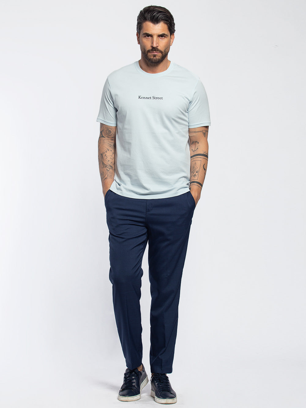 T-shirt in cotone con mini logo