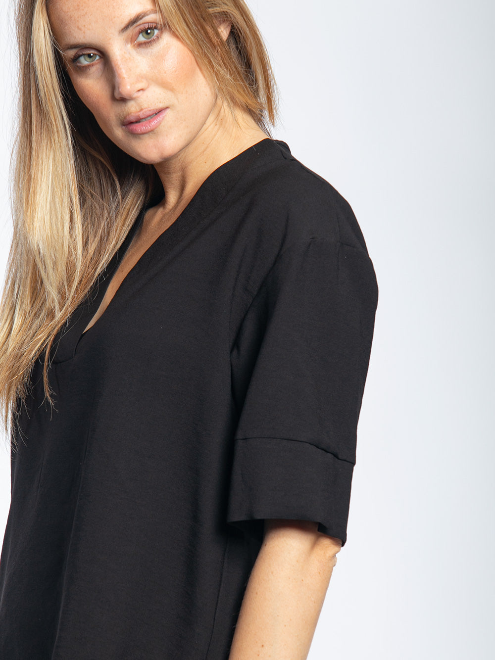 Blusa in viscosa scollo a V