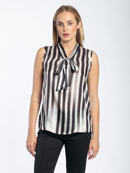 Blusa giromanica con fiocco