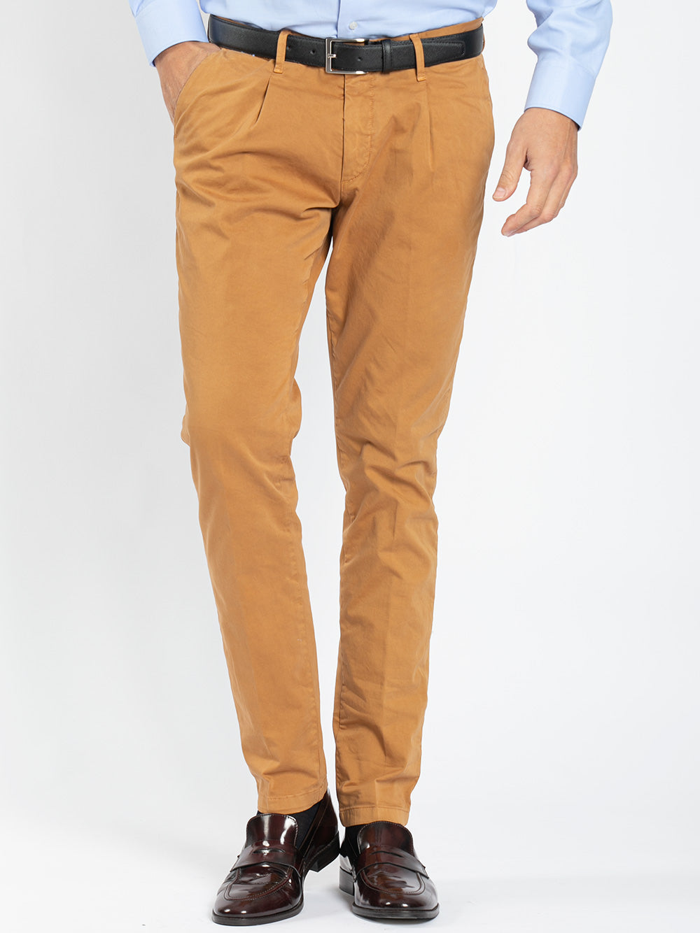 Pantalone slim fit in cotone raso