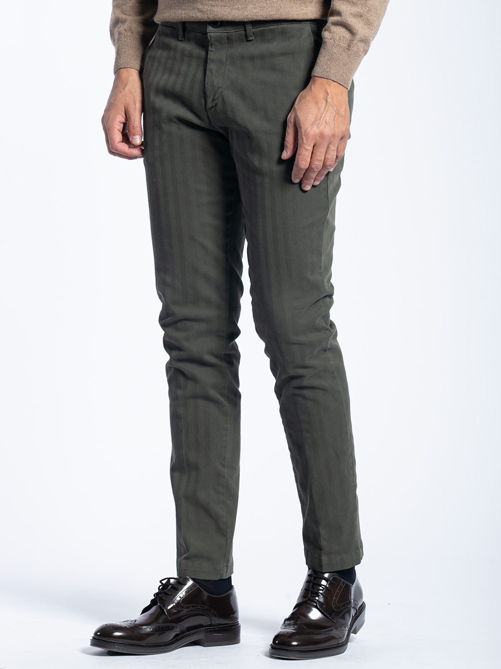 Pantalone chino in cotone aramaturato