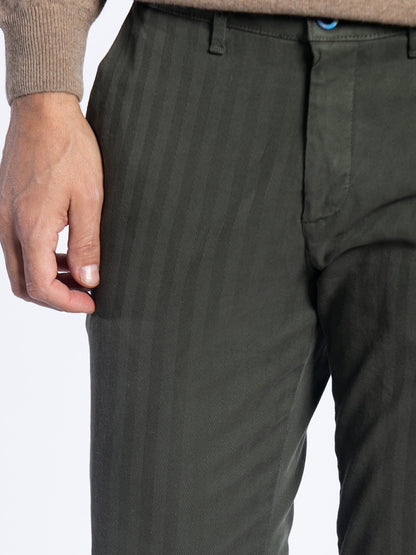 Pantalone chino in cotone aramaturato