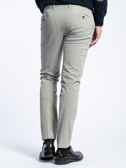 Pantalone chino in cotone aramaturato